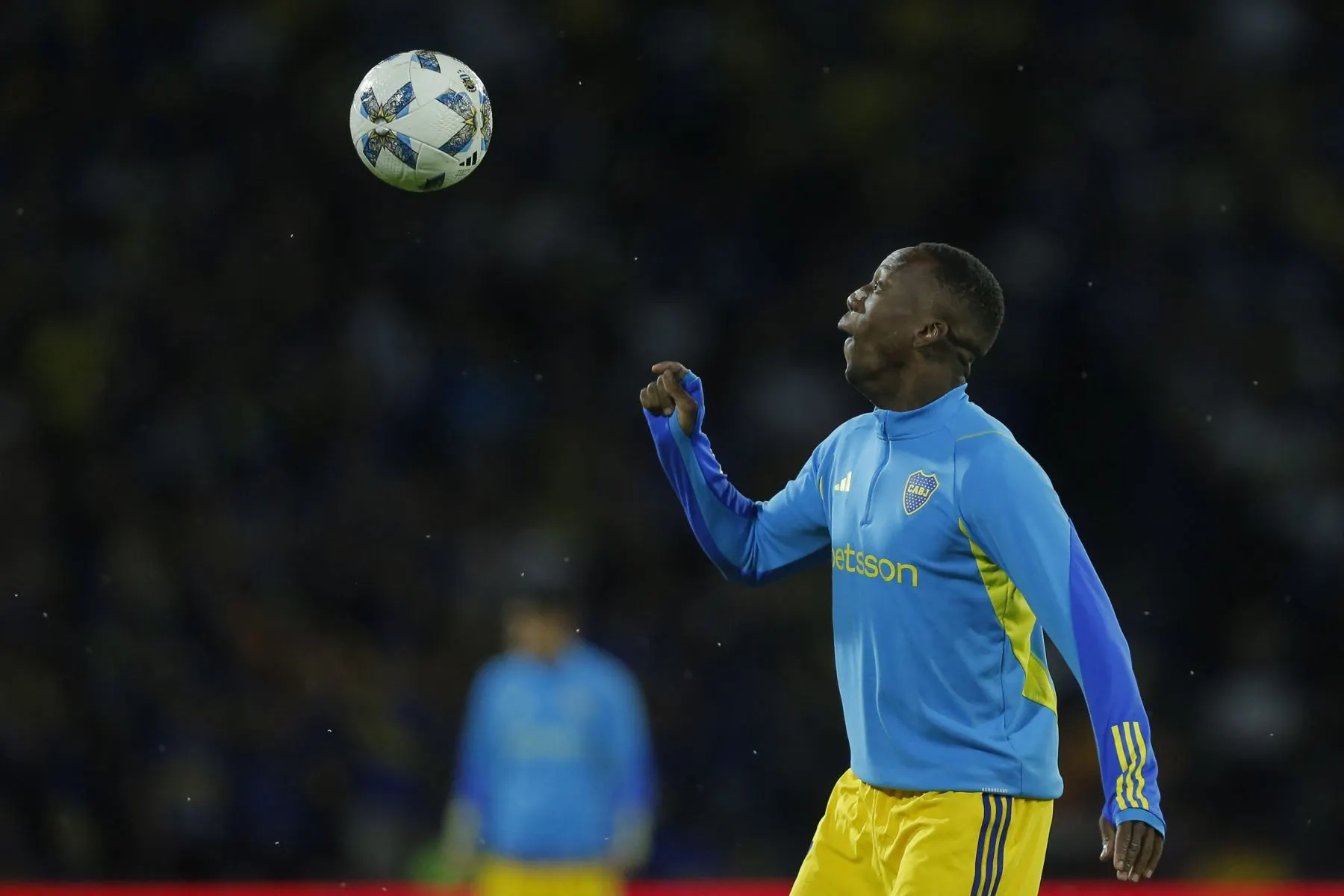 Advíncula estará en el crucial partido Boca Junior vs. Nacional Potosí Advíncula estará en el crucial partido Boca Junior vs. Nacional Potosí