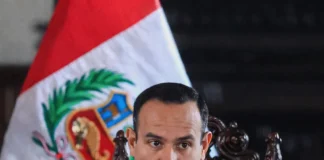 **El cerco se estrecha en el Congreso: ya son 60 firmas contra José Jerí